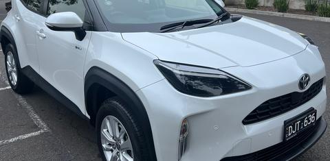 Toyota YARIS CROSS 2025