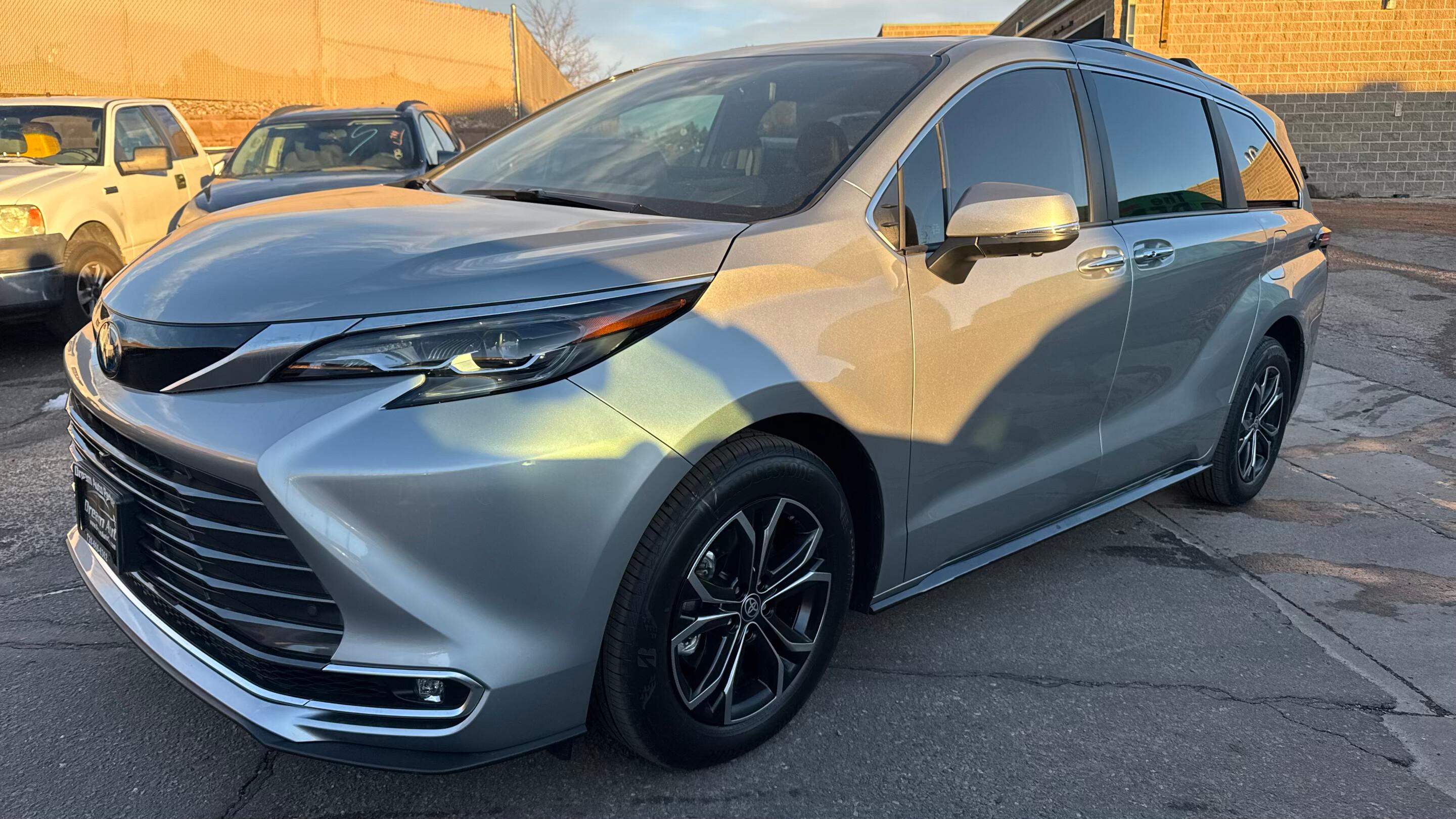 Toyota Sienna 2025 in Parker, CO