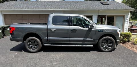 Ford F-150 Lightning 2025