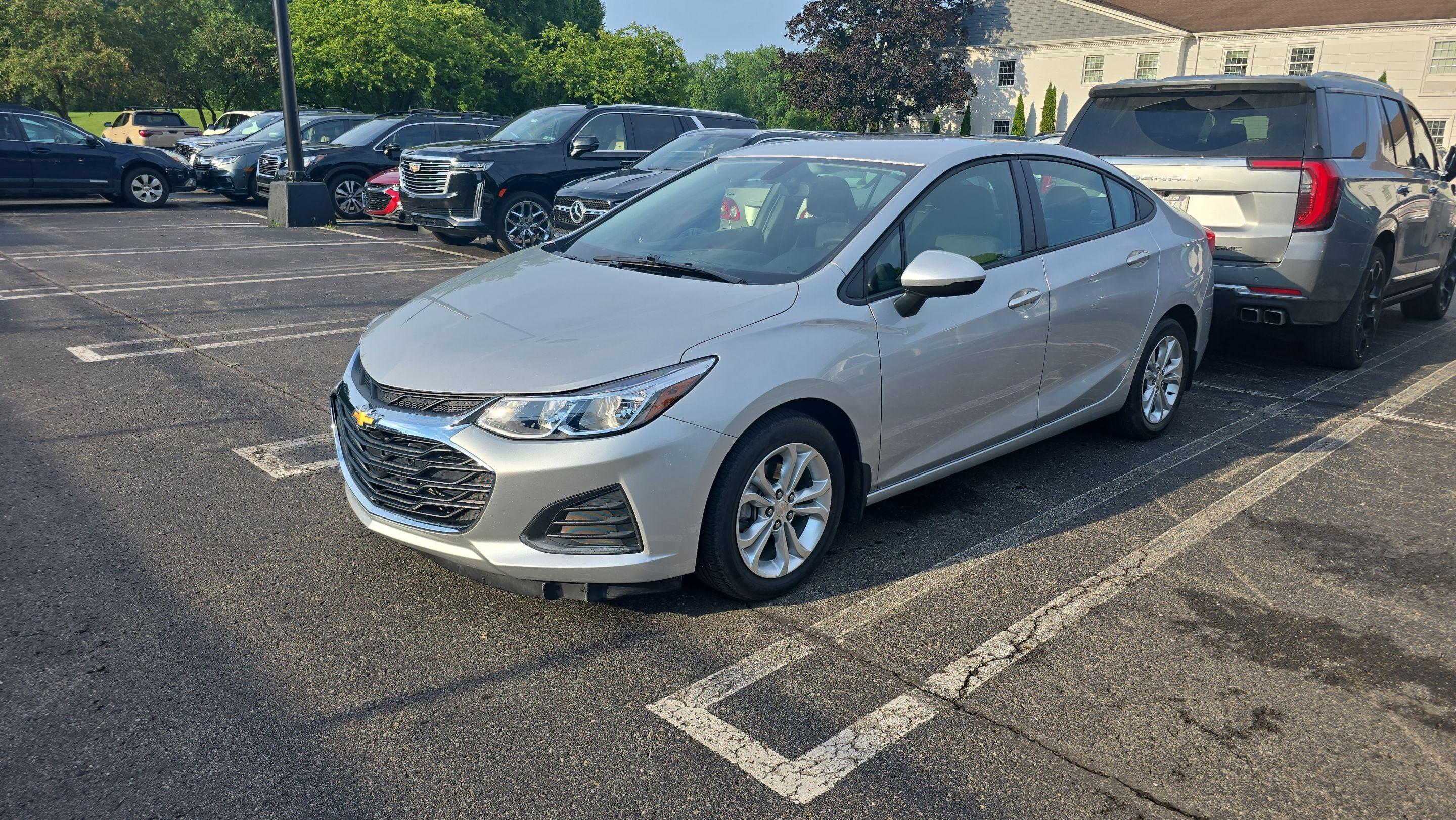 Chevrolet Cruze 2019 in Warren, OH
