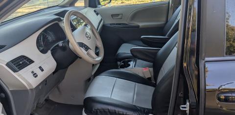 Toyota Sienna 2012