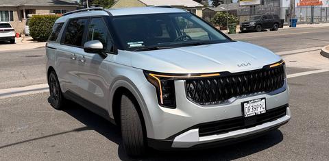 Kia Carnival Hybrid 2026