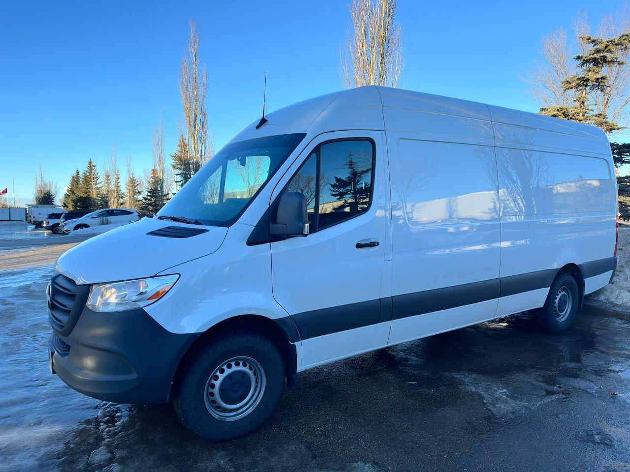 Mercedes-Benz Sprinter Cargo 2023 à Edmonton, AB