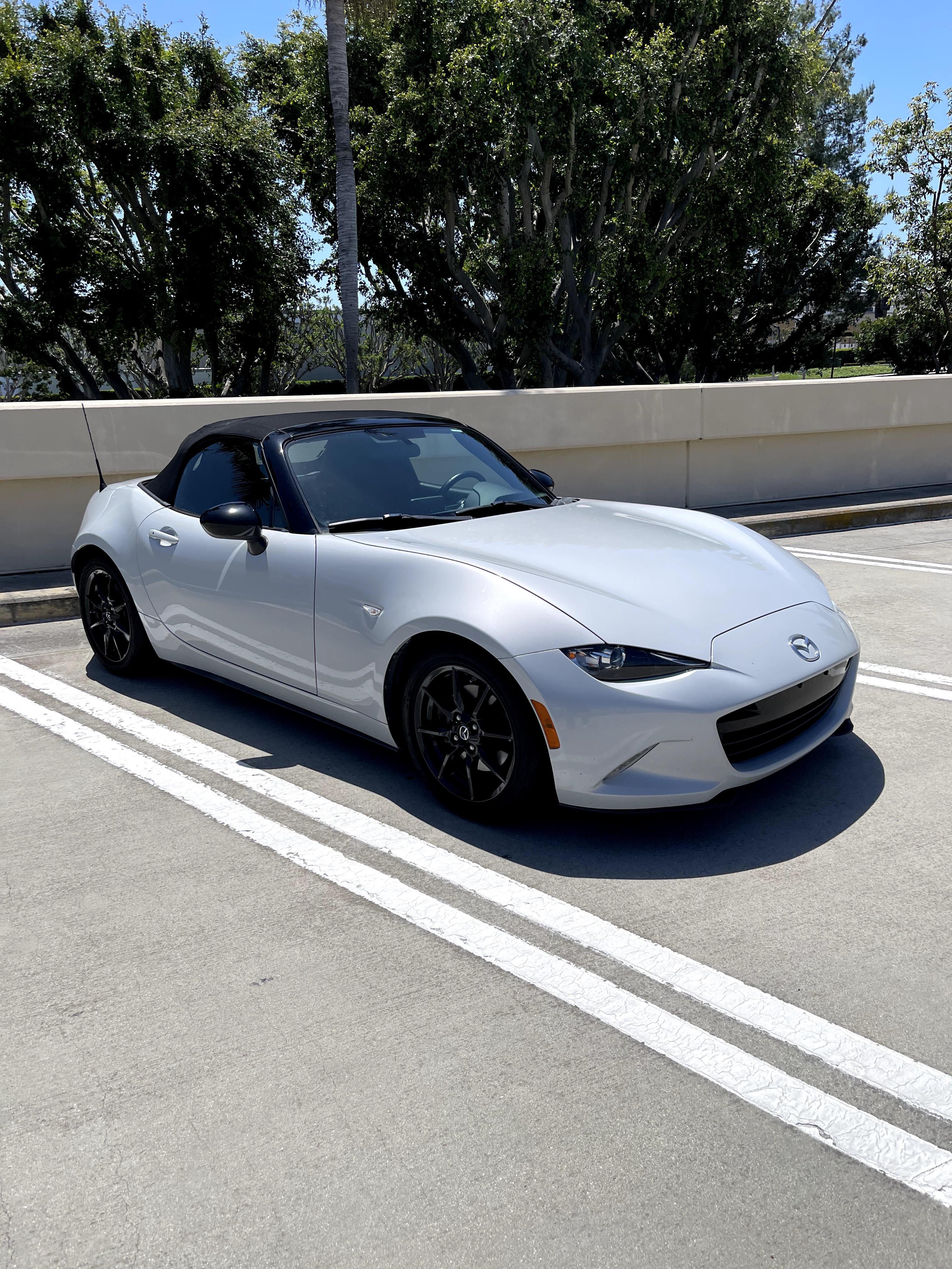 Mazda MX-5 Miata 2019 rental in Irvine, CA by Tri | Turo