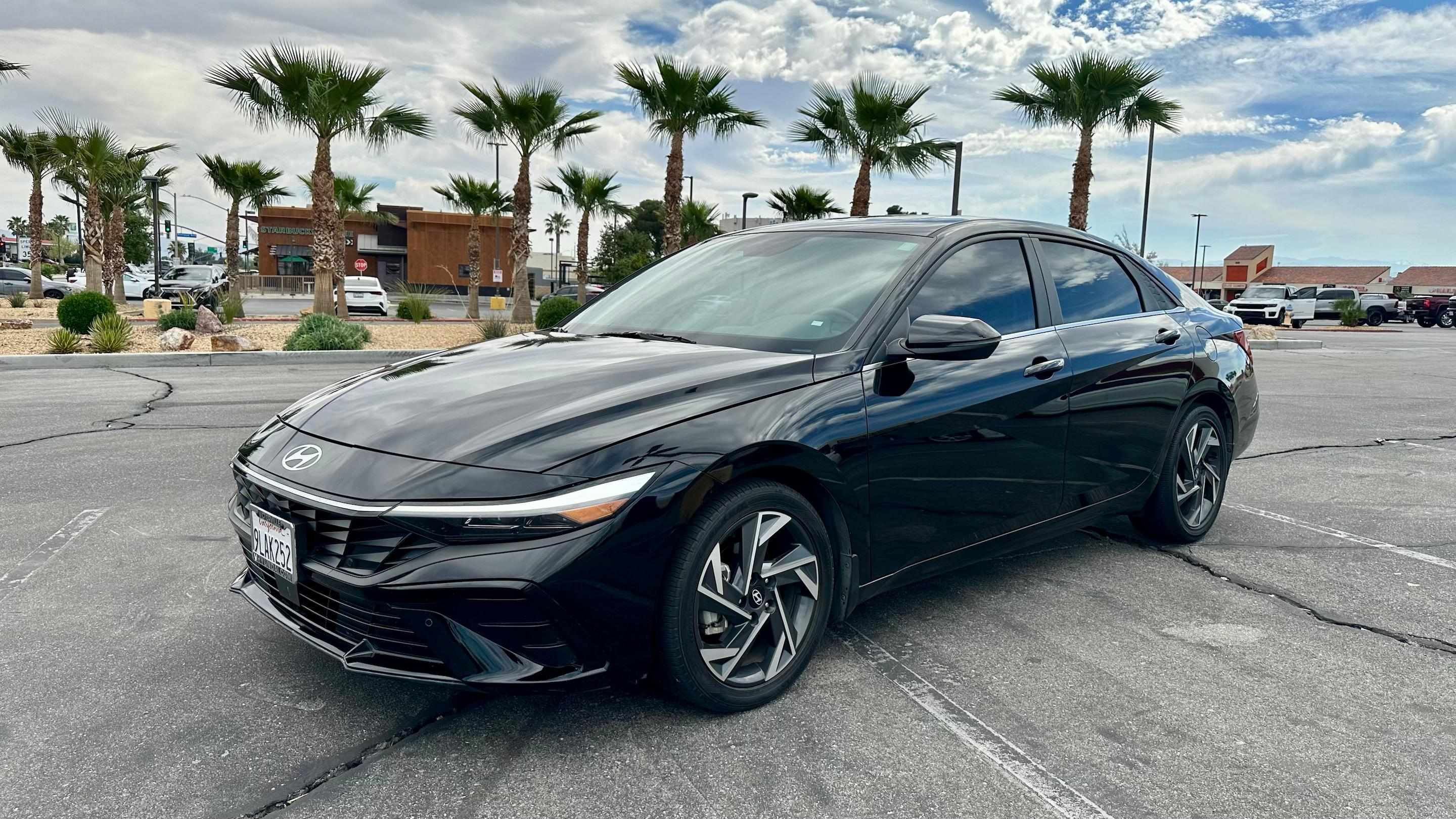 Hyundai Elantra Hybrid 2024 in Victorville, CA