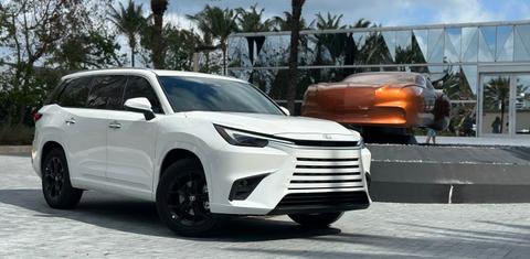 Lexus TX 2024