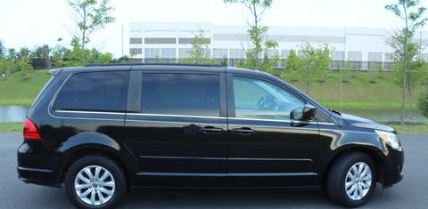 Volkswagen Routan 2012