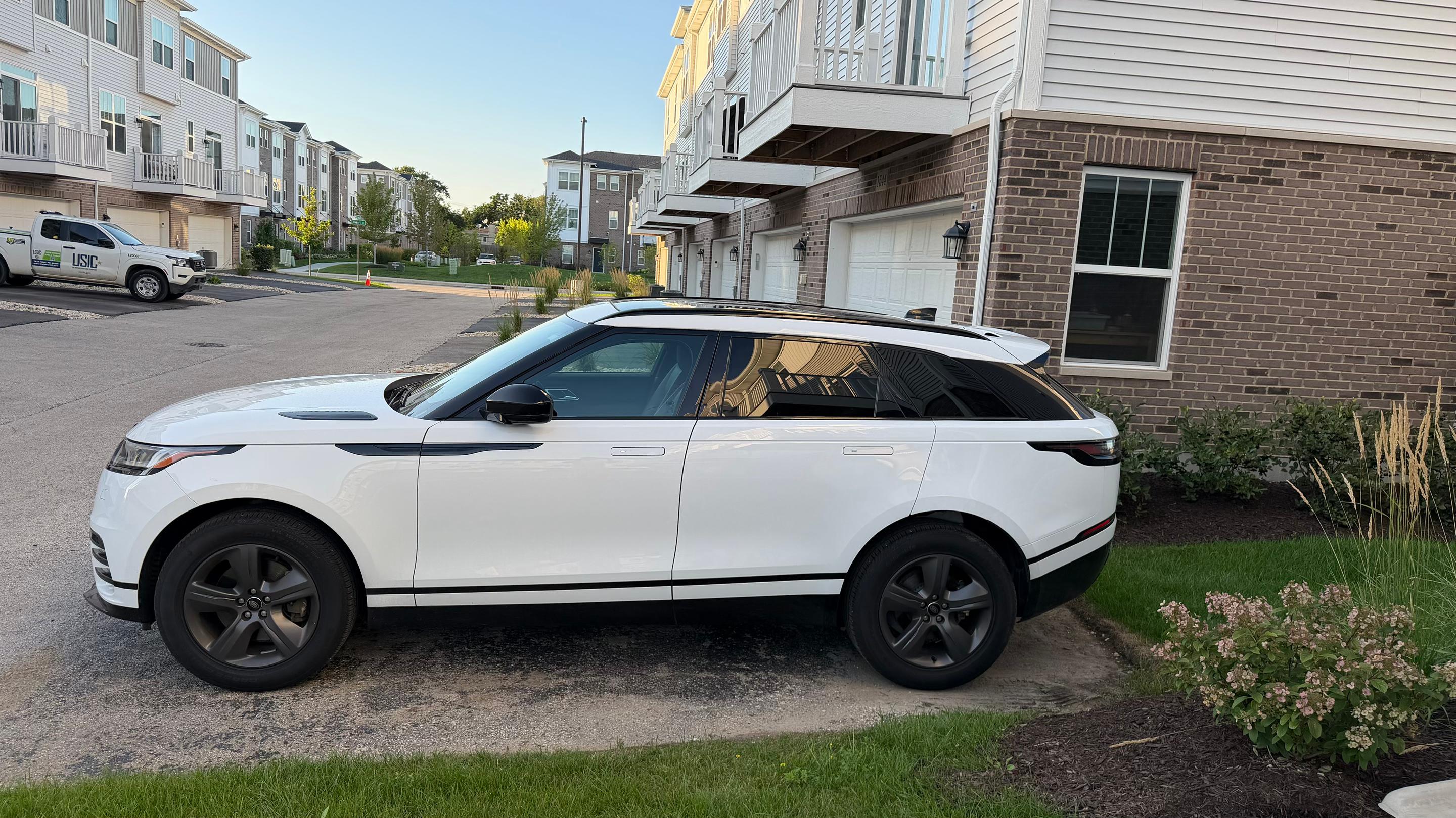 Land Rover Range Rover Velar 2025 in Des Plaines, IL