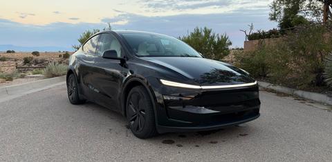 Tesla Model Y 2026