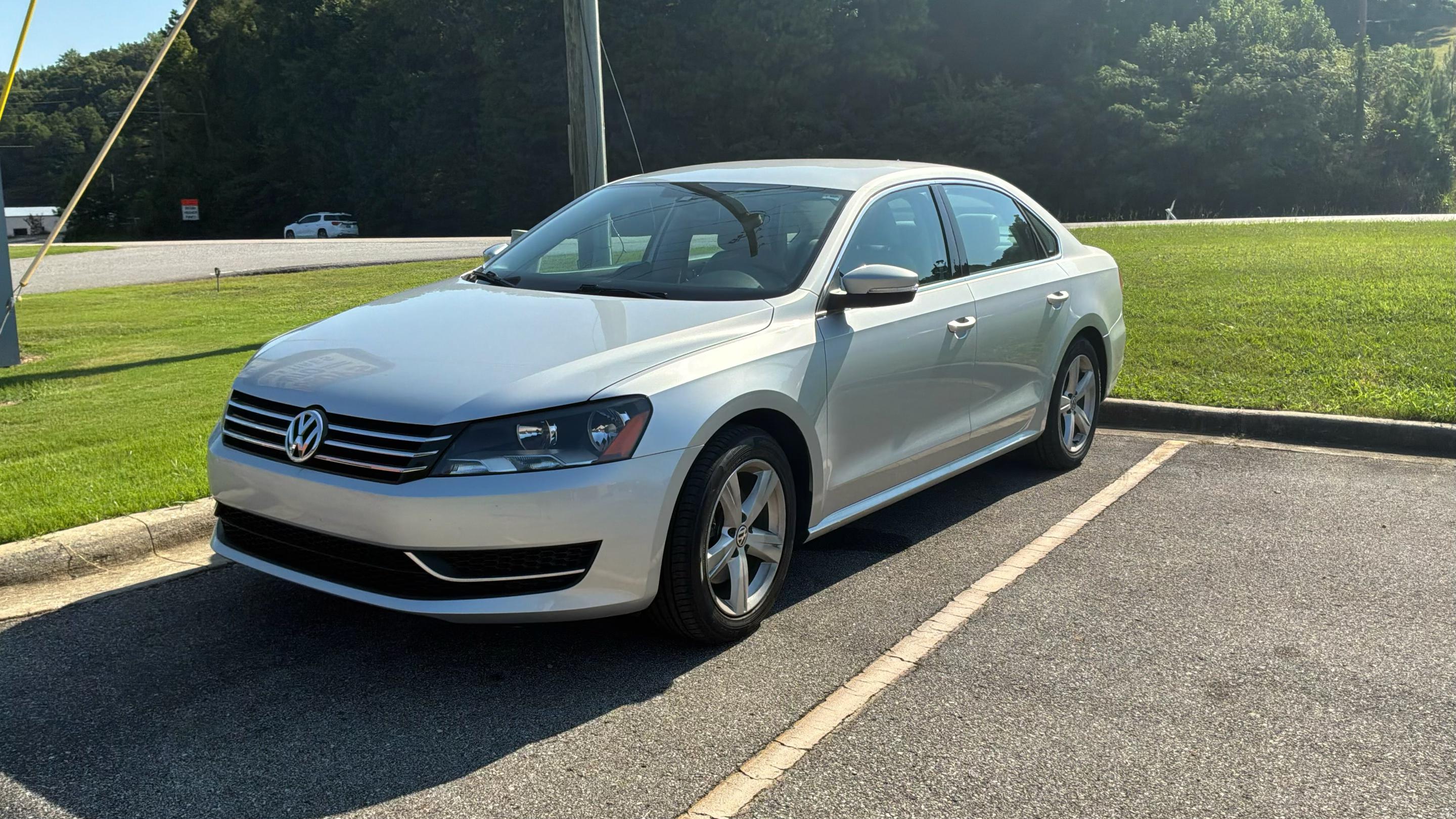Volkswagen Passat 2015 in Helena, AL