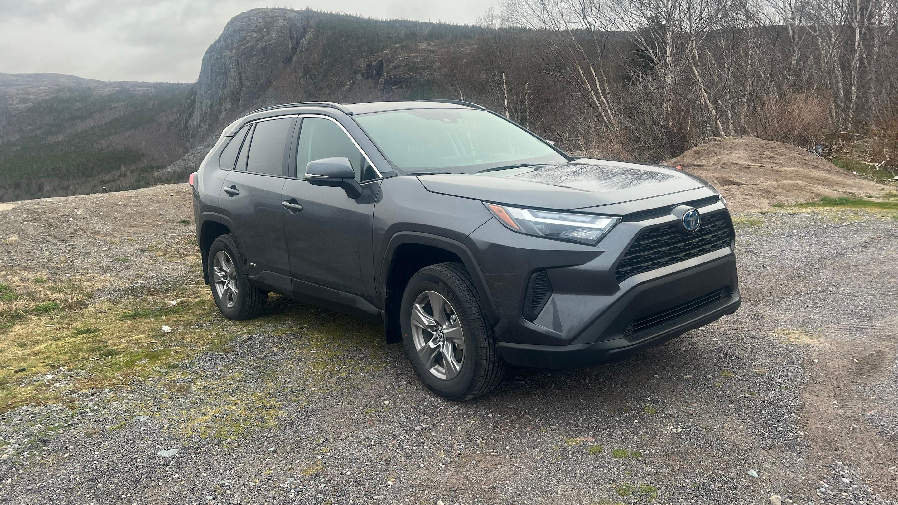 Toyota RAV4 Hybrid 2023 à Paradise, NL