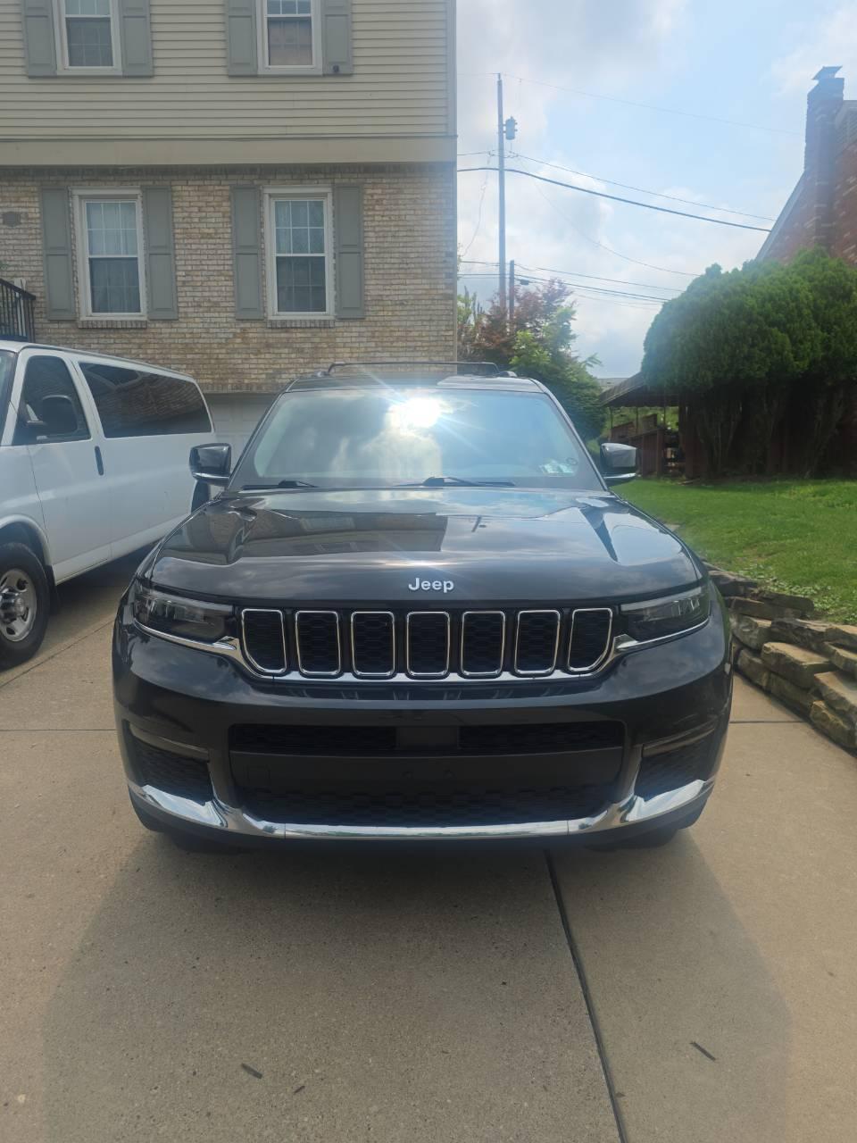 Jeep Grand Cherokee L 2023 in Pittsburgh, PA