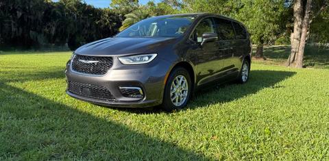 Chrysler Pacifica 2023