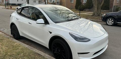 Tesla Model Y 2023