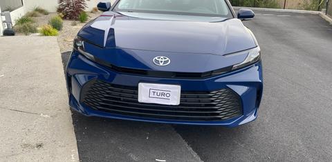 Toyota Camry Hybrid 2025