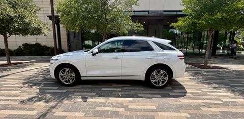 Genesis GV70 2025