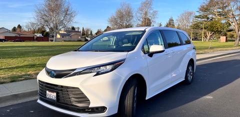Toyota Sienna 2023