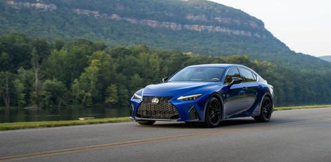 Lexus IS 2021