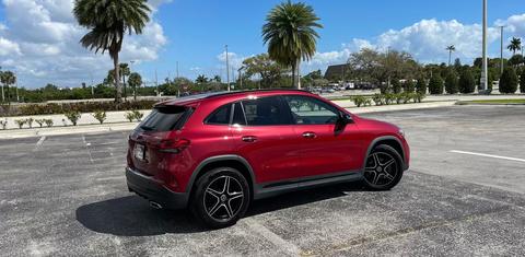 Mercedes-Benz GLA-Class 2021