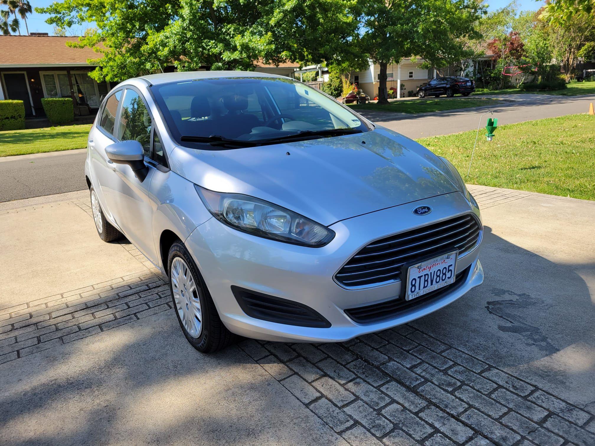 Ford Fiesta 2016 in Sacramento, CA