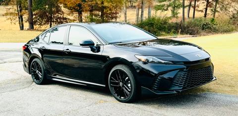Toyota Camry Hybrid 2025