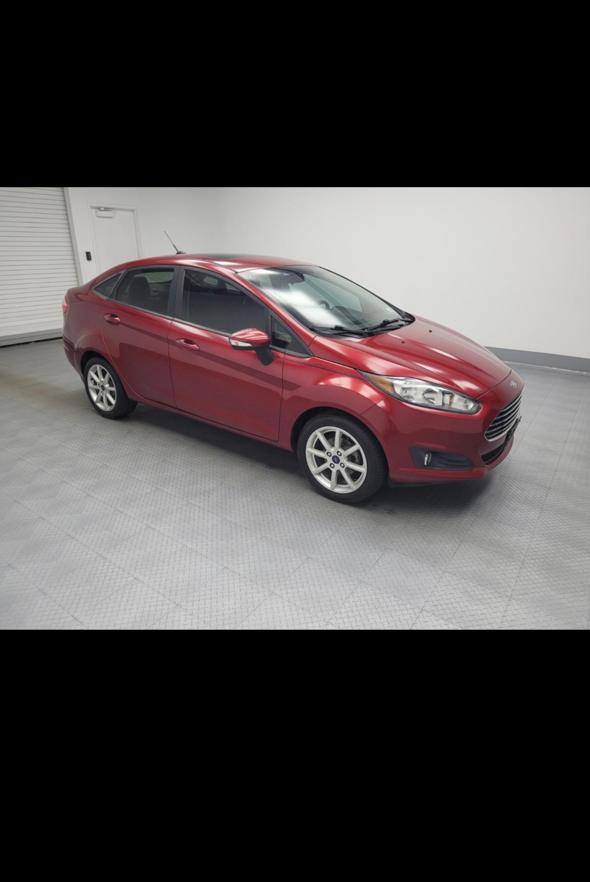Ford Fiesta 2016 in Lansing, IL