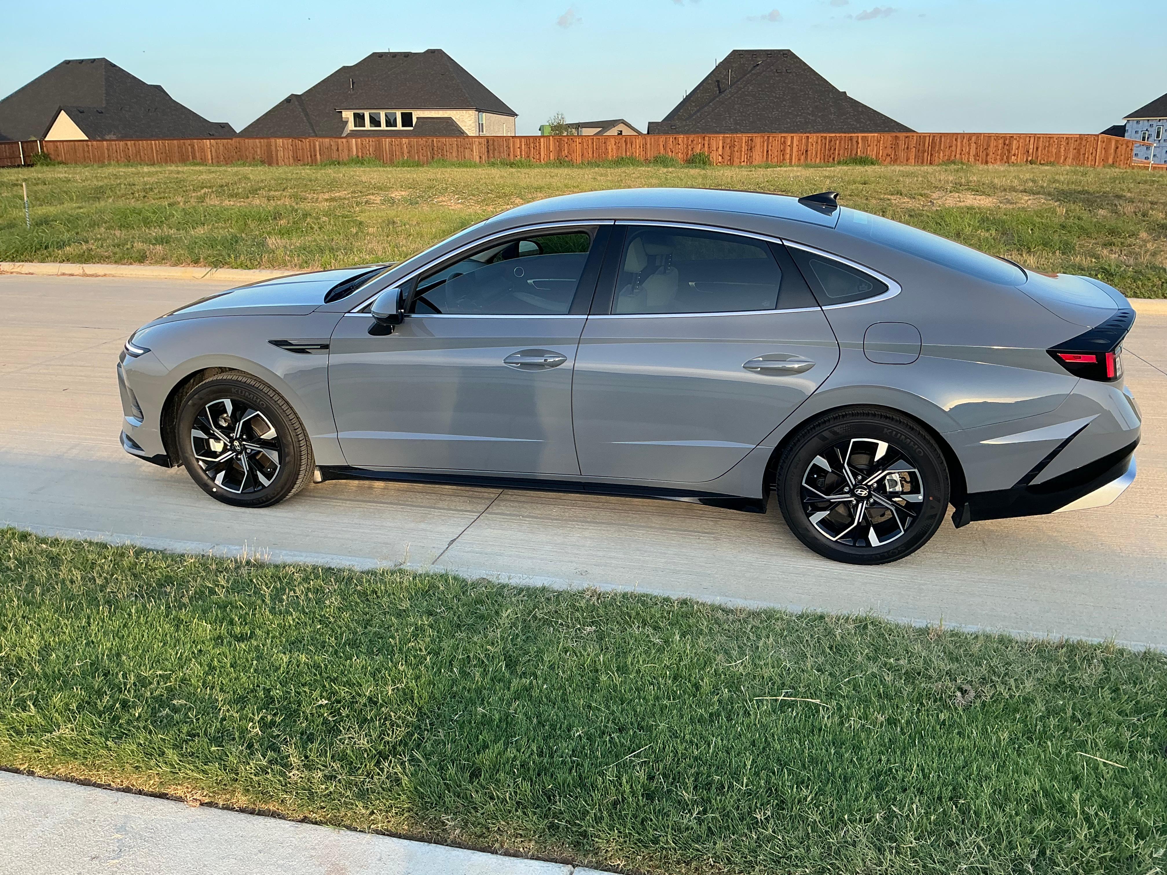 Hyundai Sonata 2025 in Mansfield, TX