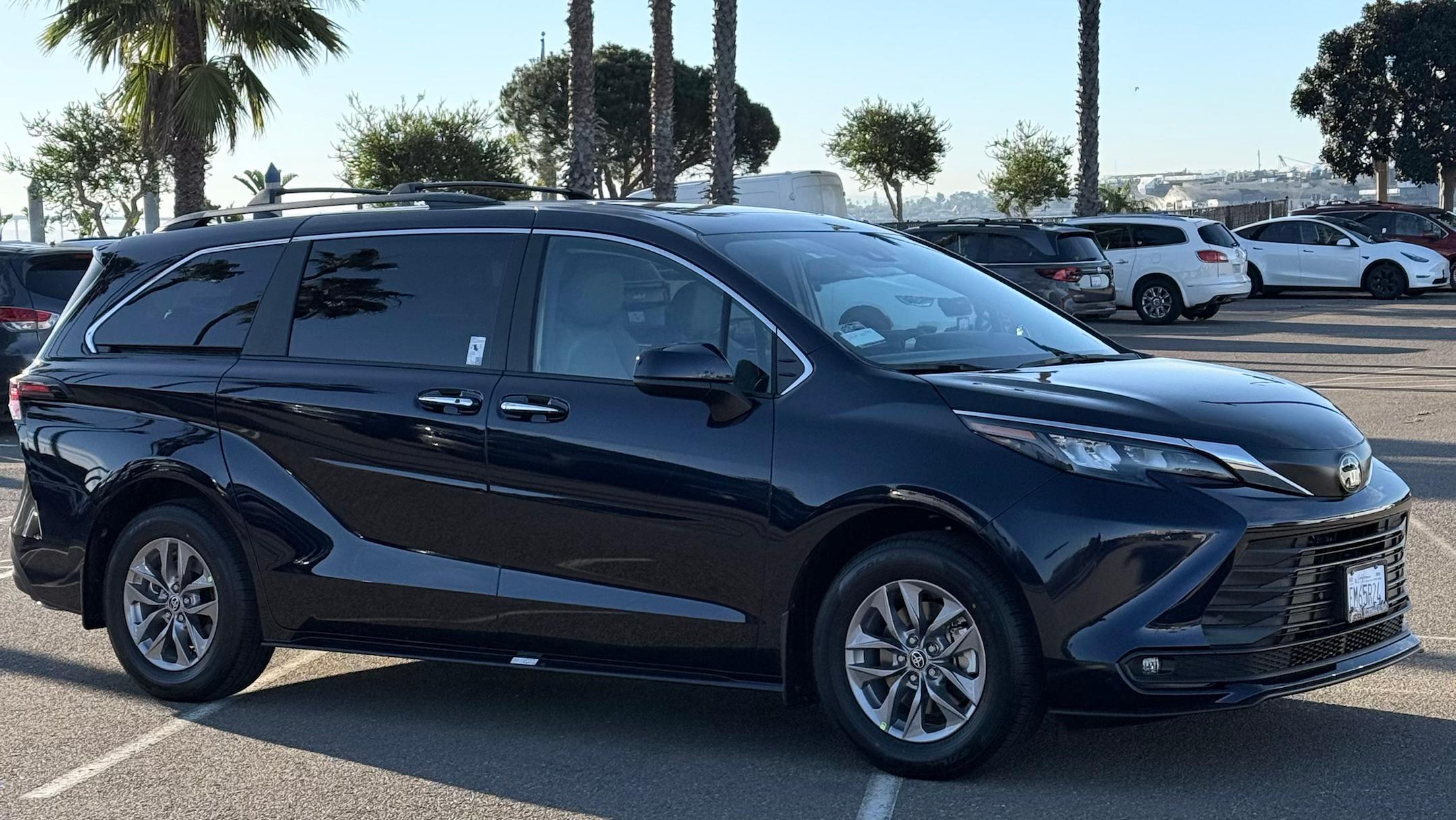 Toyota Sienna 2026 in San Diego, CA