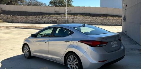 Hyundai Elantra 2015