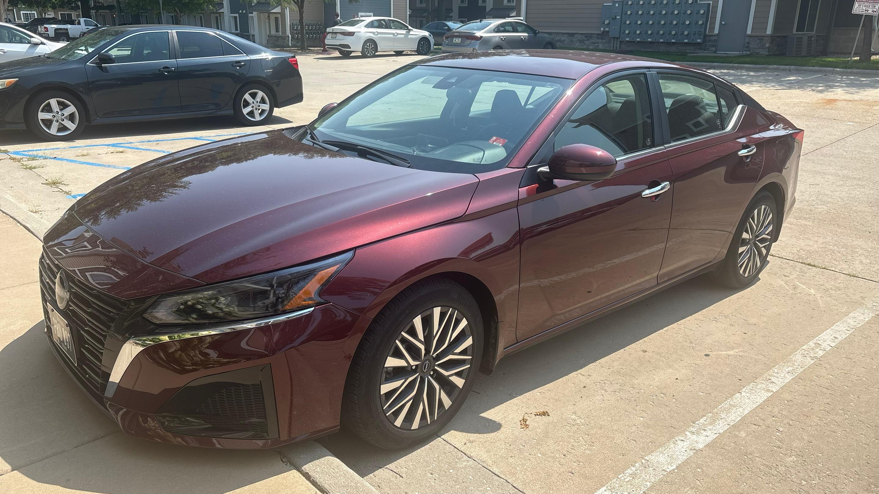 Nissan Altima 2023 in Iowa City, IA