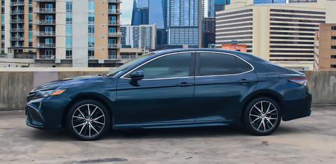 Toyota Camry 2021