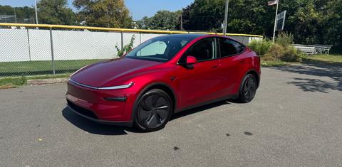 Tesla Model Y 2026