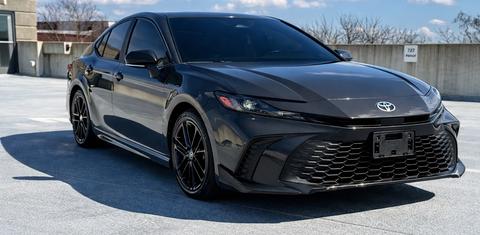 Toyota Camry Hybrid 2025