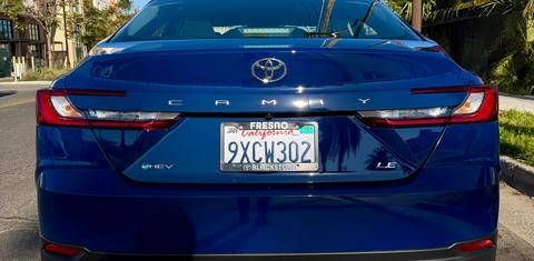 Toyota Camry Hybrid 2026
