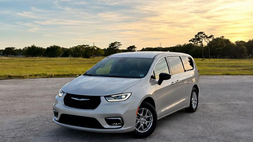 Chrysler Pacifica 2026 in Orlando, FL