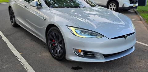 Tesla Model S 2018
