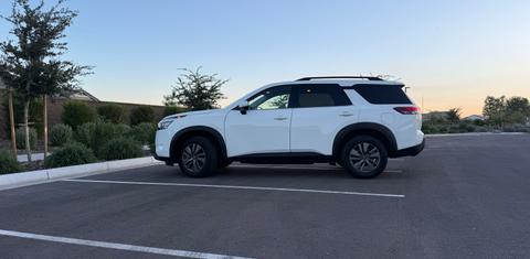 Nissan Pathfinder 2025
