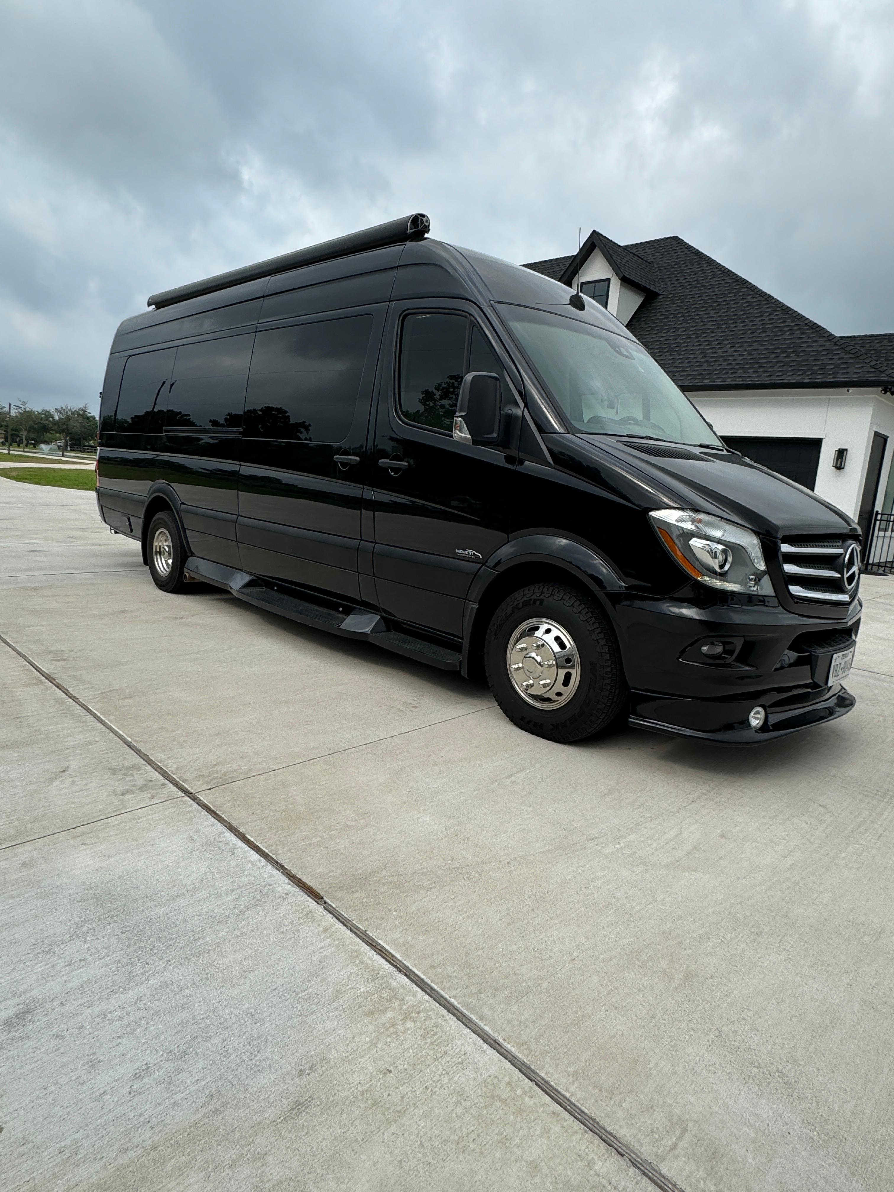 Mercedes-Benz Sprinter Cargo 2017 in League City, TX