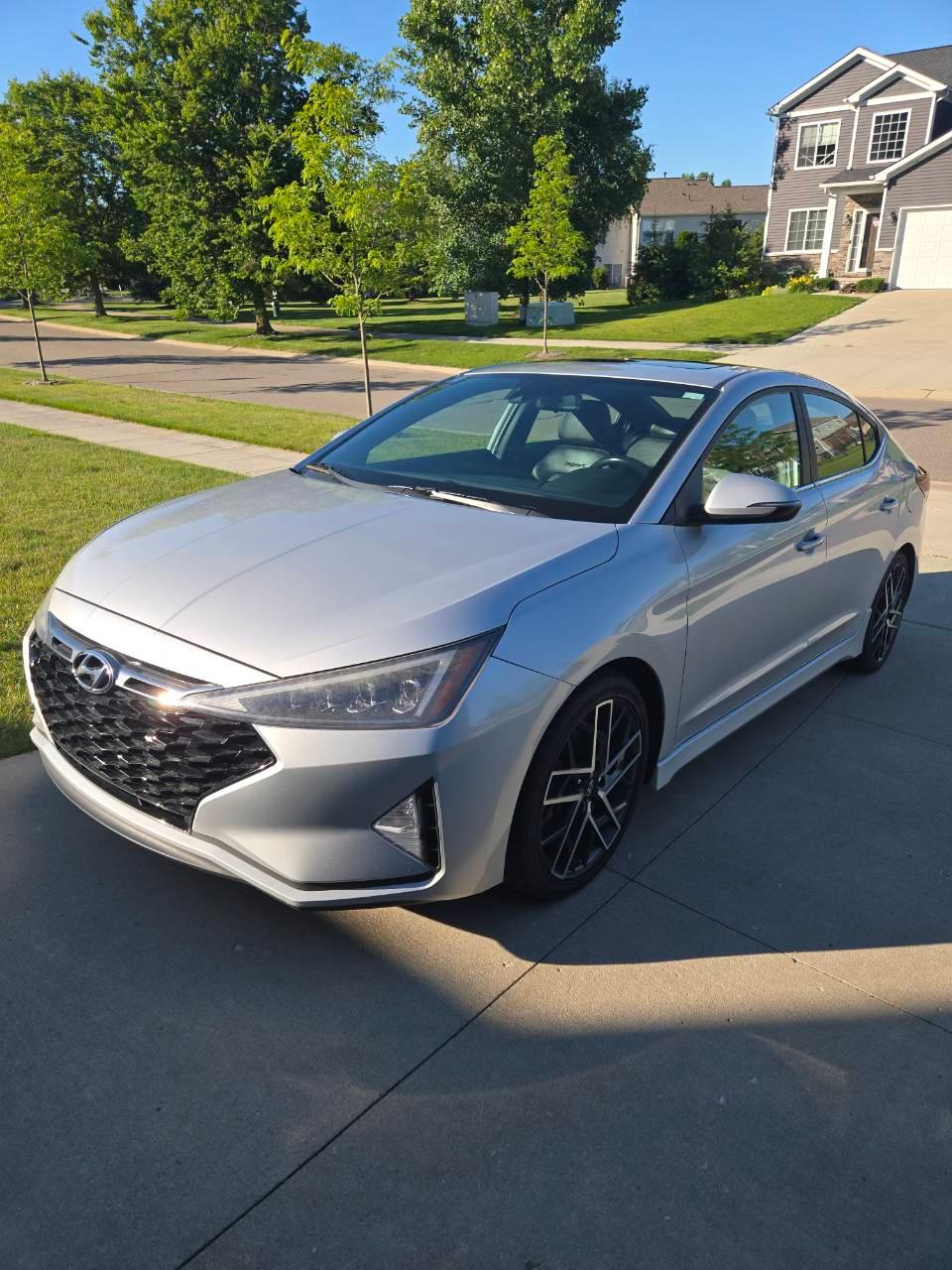 Hyundai Elantra 2019 in Holly, MI