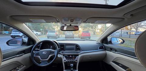 Hyundai Elantra 2017