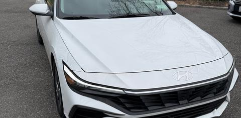 Hyundai Elantra 2024