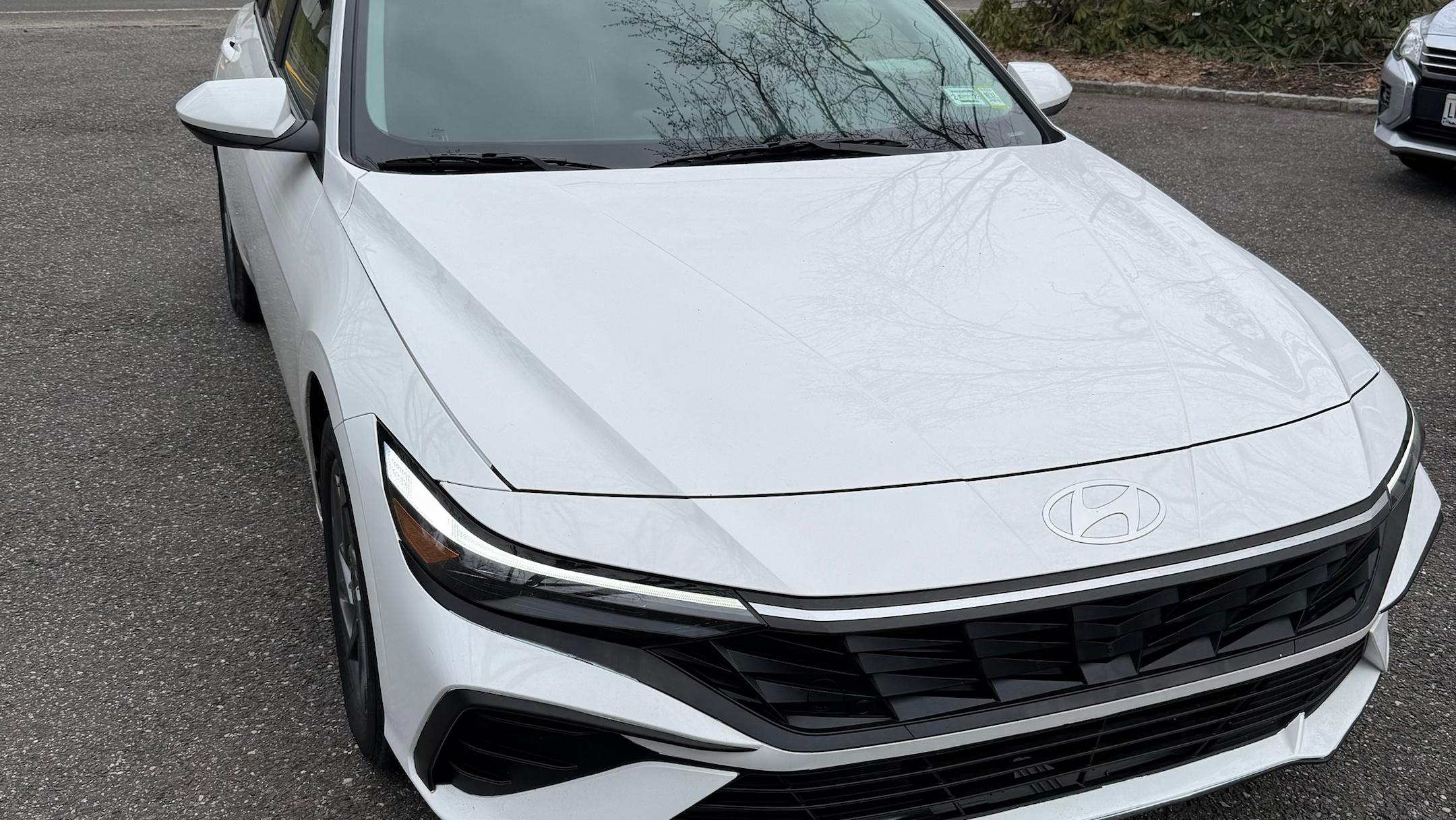 Hyundai Elantra 2024 in Huntington, NY
