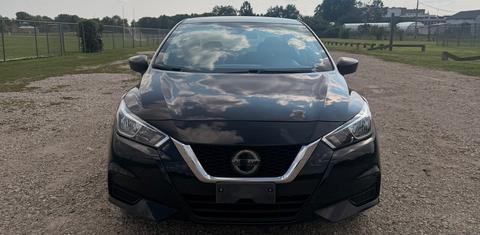 Nissan Versa 2021