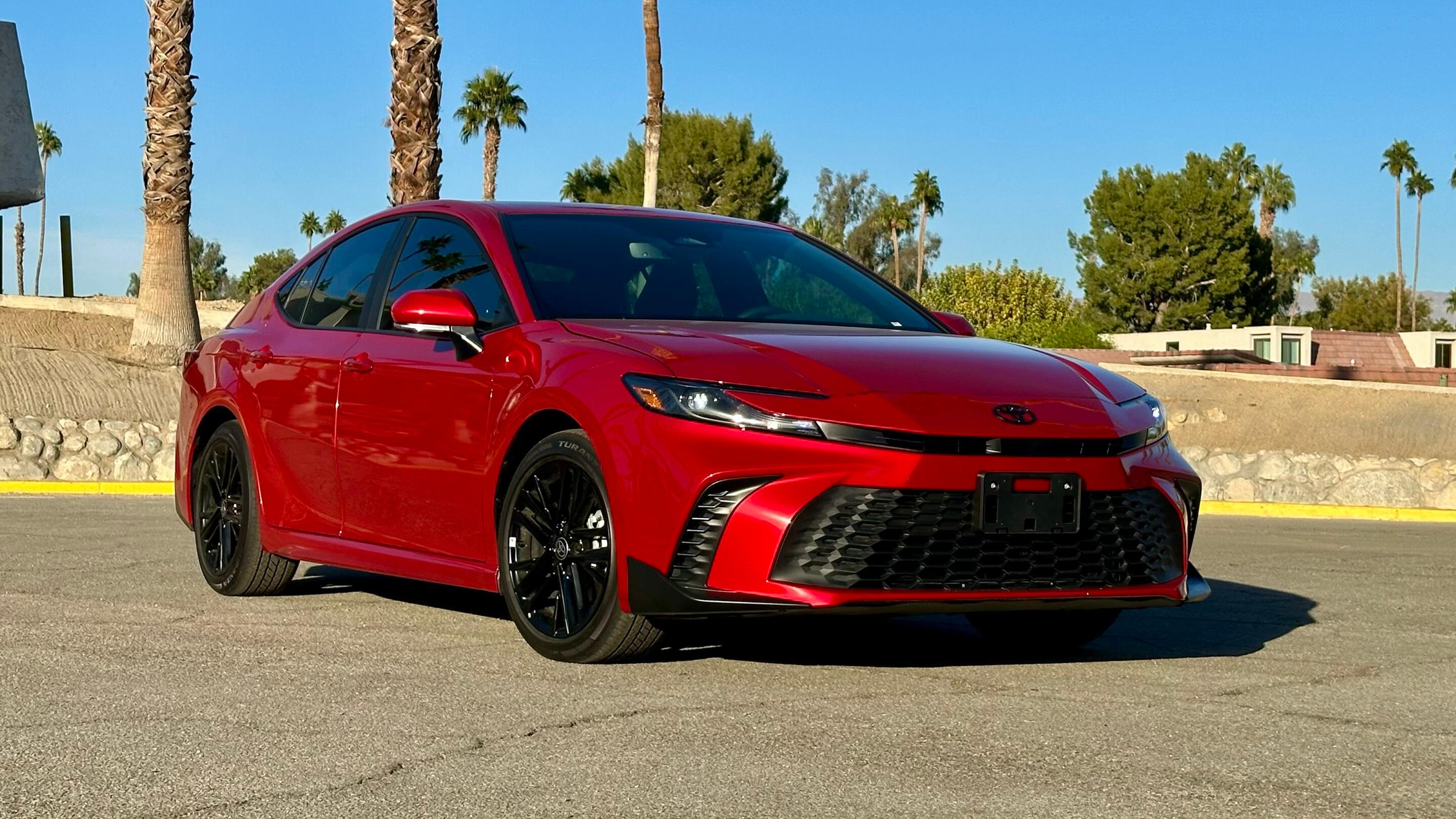 Toyota Camry Hybrid 2025 in Cathedral City, CA