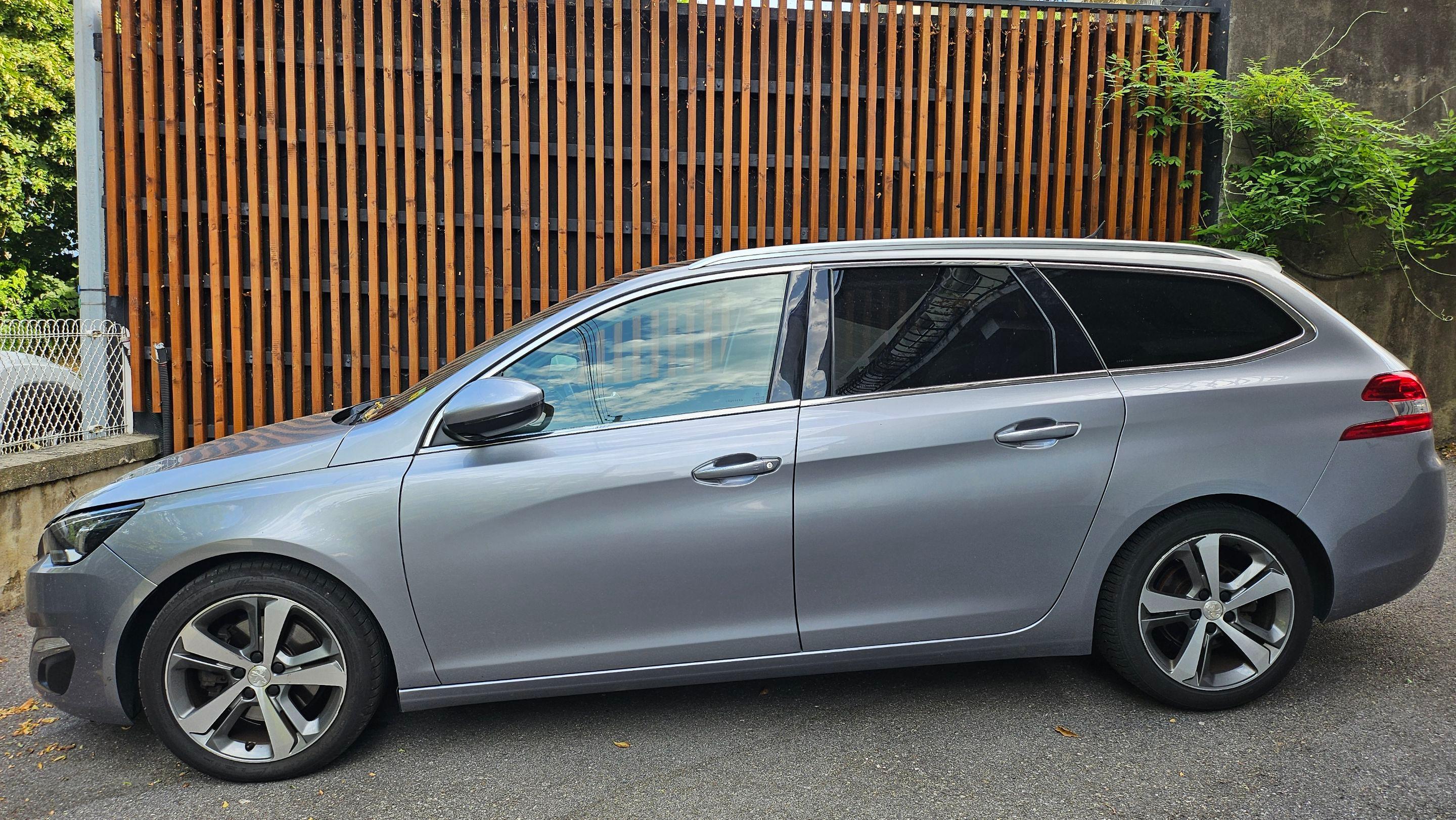 Peugeot 308 2014 à Chambéry