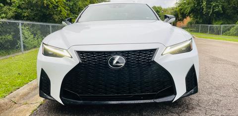 Lexus IS 2024