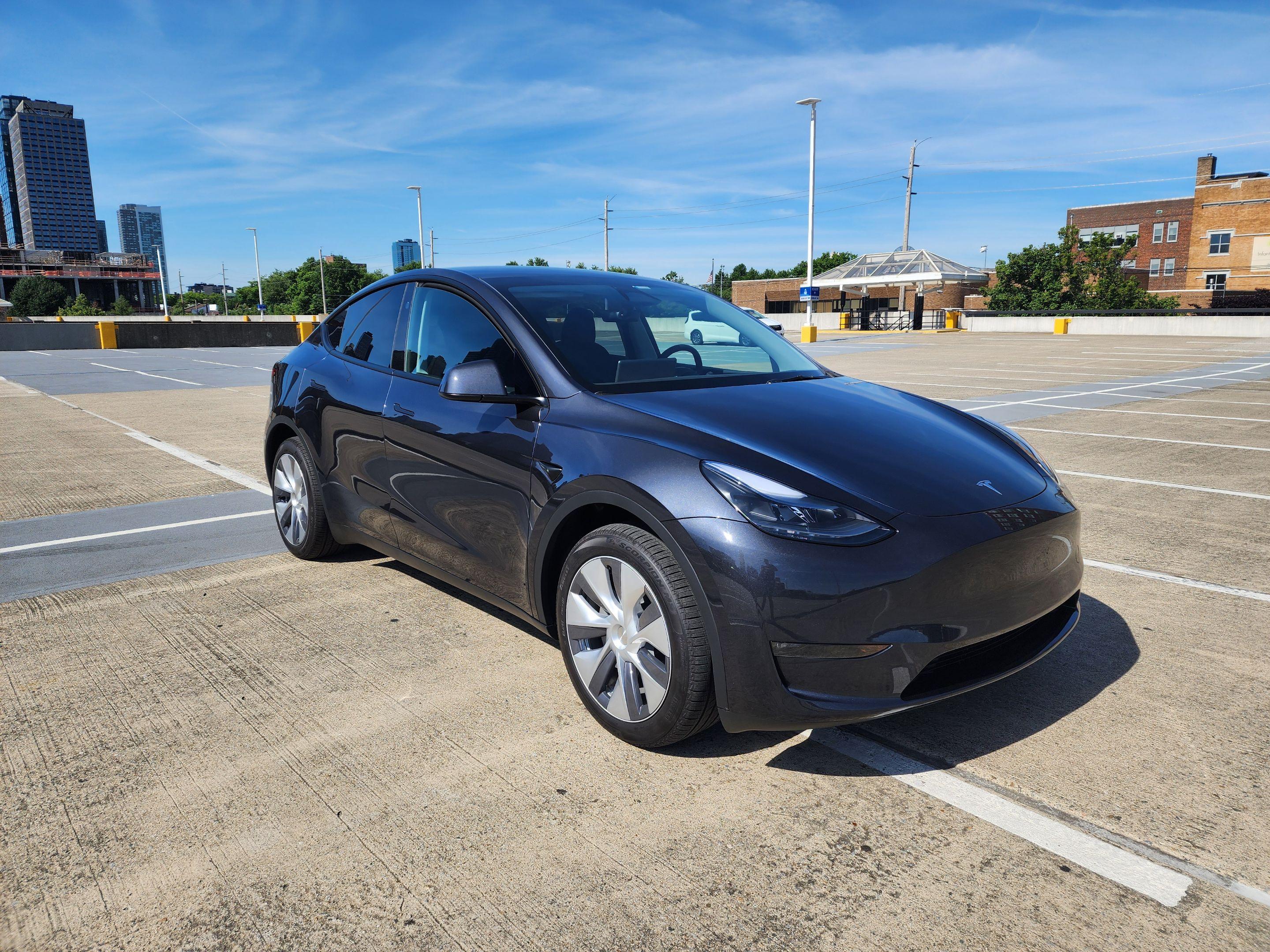 Tesla Model Y 2024 in Jersey City, NJ