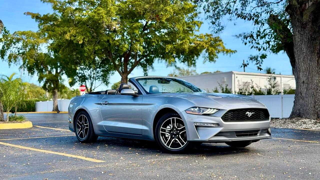 Ford Mustang 2022 in Davie, FL
