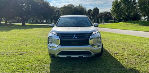 Mitsubishi Outlander PHEV 2023