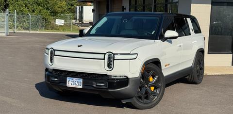 Rivian R1S 2023